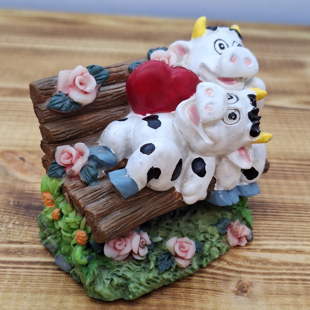 Lovely Cows Resting On A Bench Flowers Colorful Resing k's collection Mini Fig
